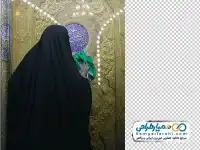 تصویر دوربری زن چادری در کنار درب حرم ابوالفضل